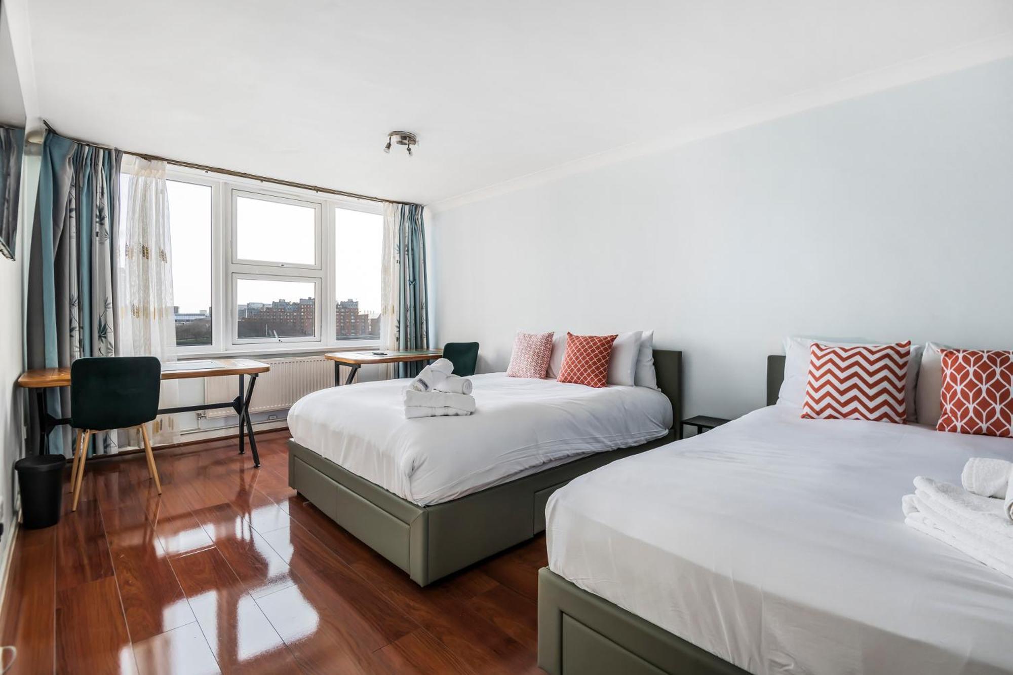 Stunning Massive Bedroom +Direct Thames River View Лондон Экстерьер фото